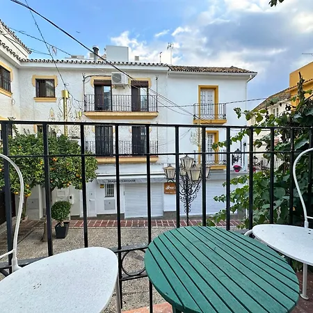 דירה Plaza Boutique House *