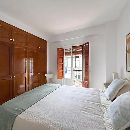 Апартаменти Plaza Boutique House *